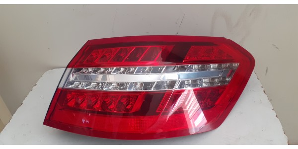 MERCEDES W212 STOP LAMBASI SAĞ (10/12) FULL LED